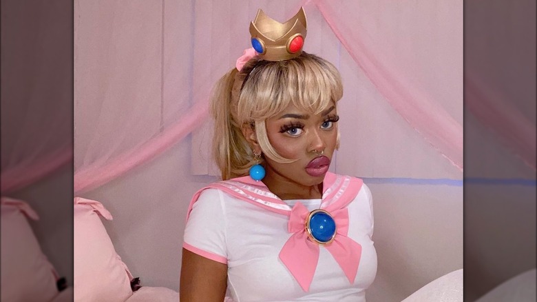 Princess Peach costume