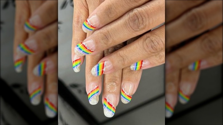 rainbow manicure