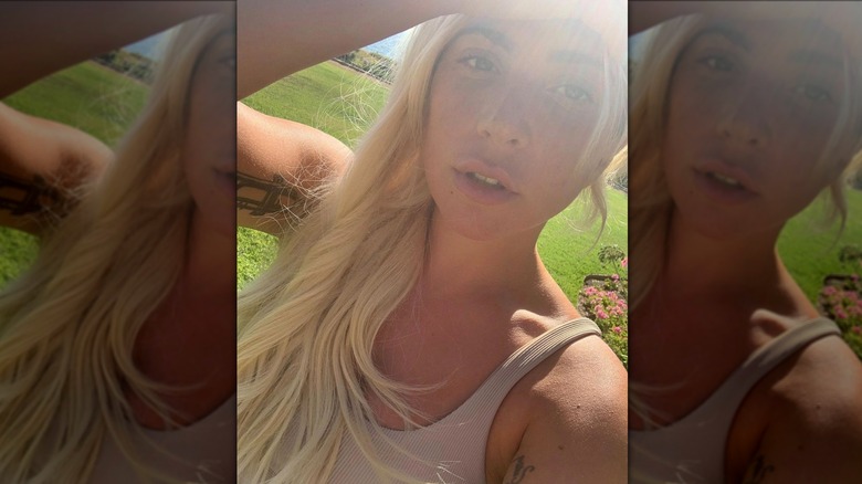 Lady Gaga without makeup outside