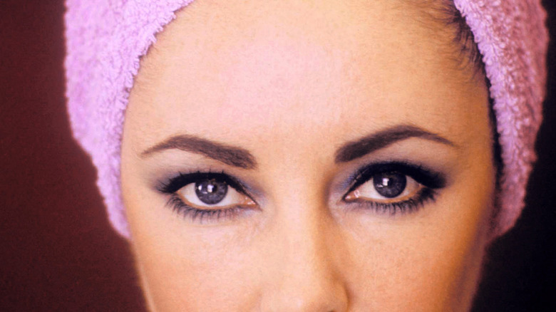 Elizabeth Taylor with towel