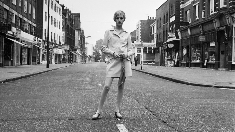 Twiggy rocks the miniskirt