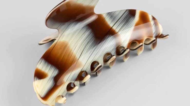 Tegen Large Hair Claw Clip - Creme Brulee