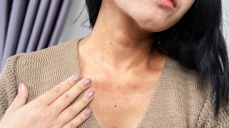 woman's neck décolletage