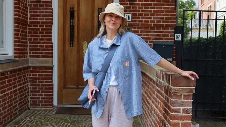 Chambray button-down short-sleeve