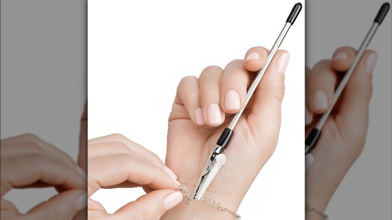 Jewelry clasping tools