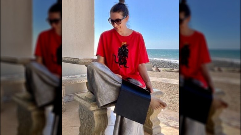 woman wearing wide-leg pants