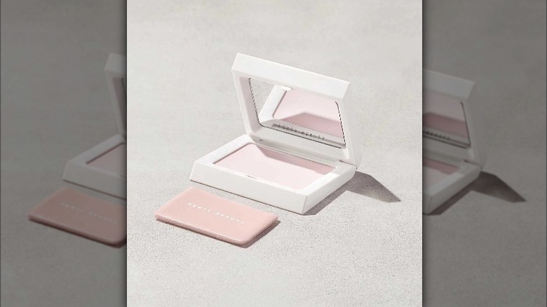 Fenty Beauty Invisimatte Instant Setting+Blotting Powder