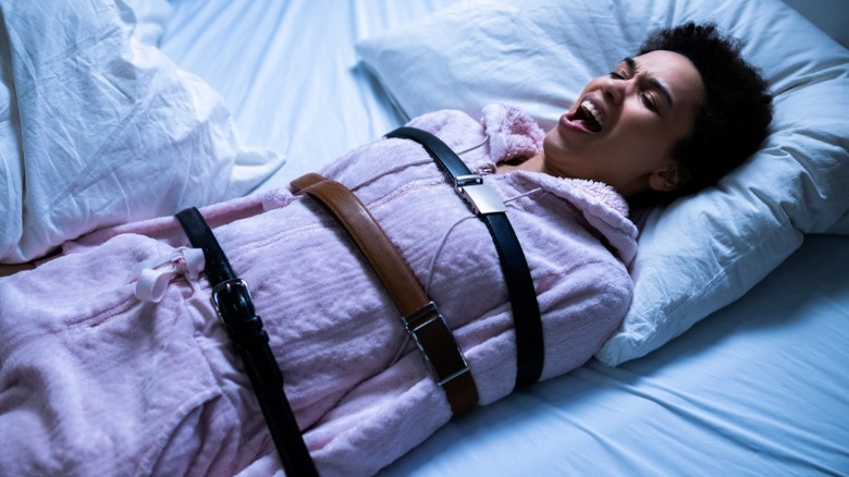 Feeling paralyzed in a dream