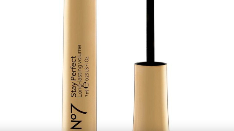 No7 Waterproof mascara