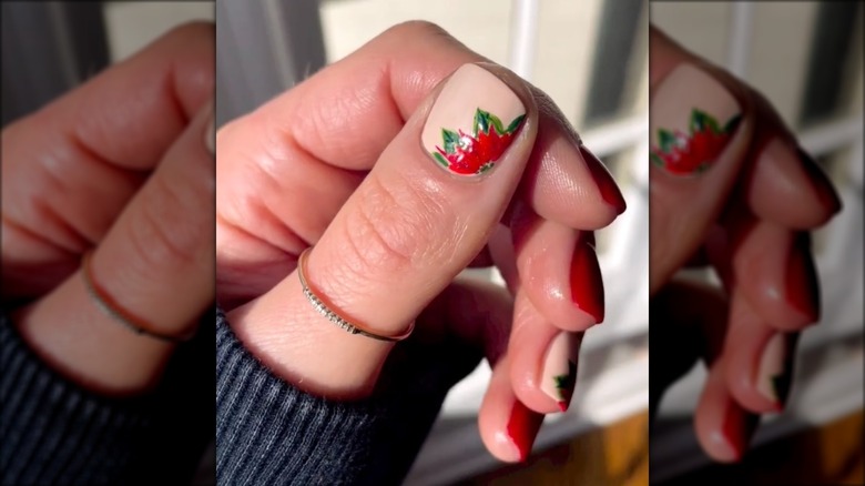 thumbnail with poinsettia design