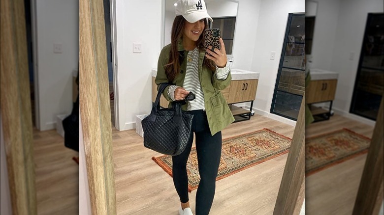 casual baseball hat outfit