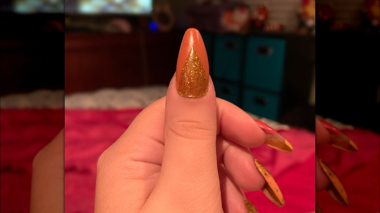 chevron tip coffin thumb nail