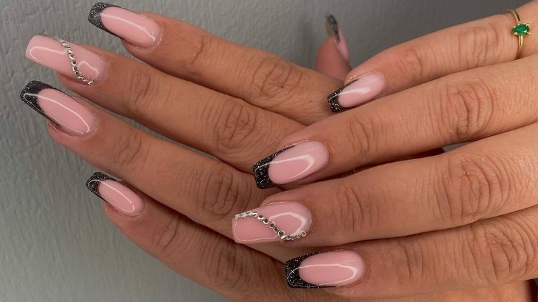 black french manicure