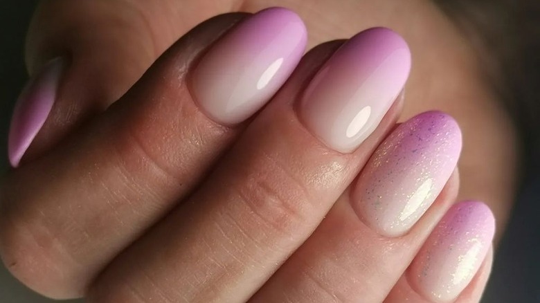 Ombré tips French manicure