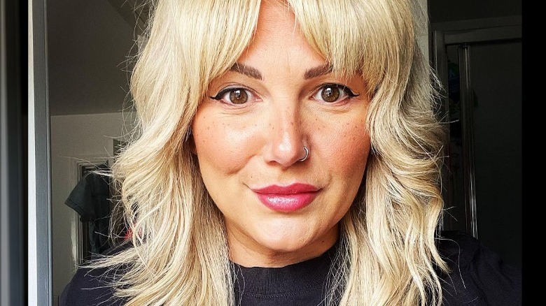 mid length shag cut curtain bangs