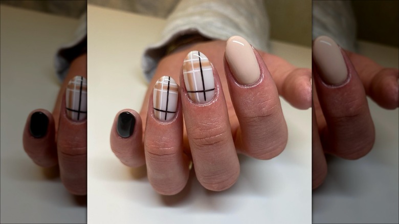 checkered nail design