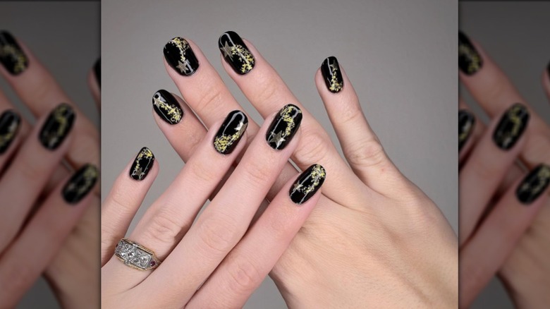 gold star nails