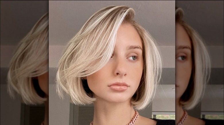 woman with short blonde bob haircut