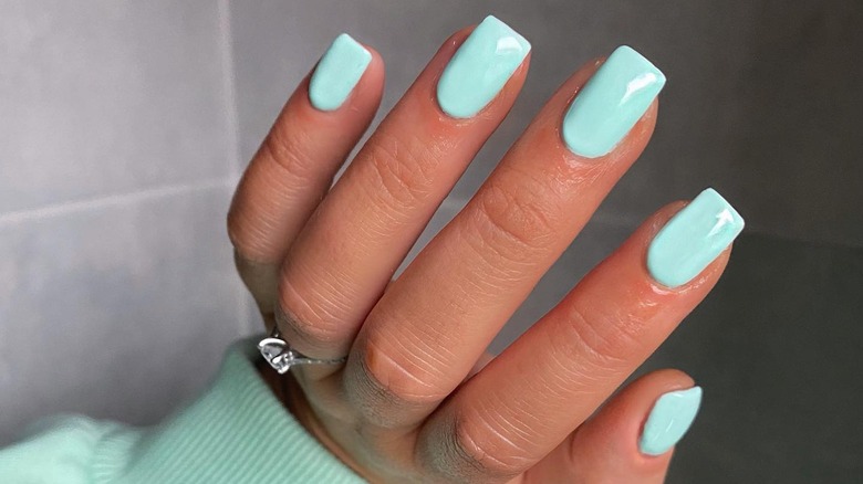 Medium-length nails