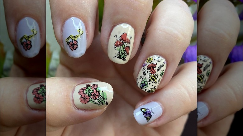 Sketchbook mushroom nails