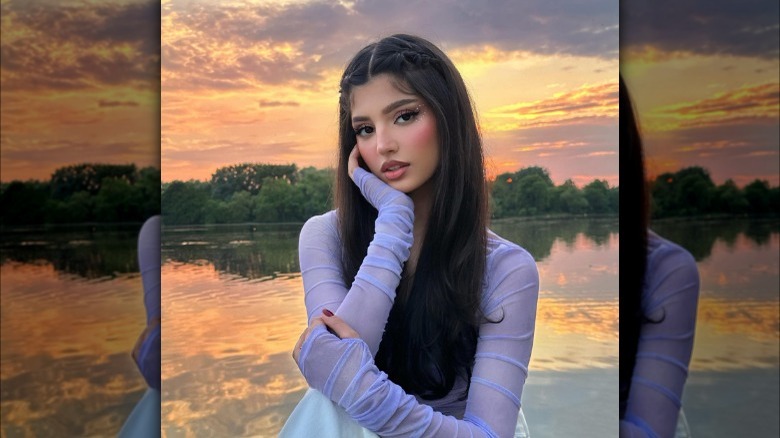 Twisted front hairstyle