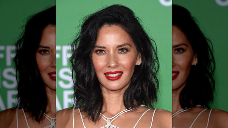 olivia munn with short layered cut