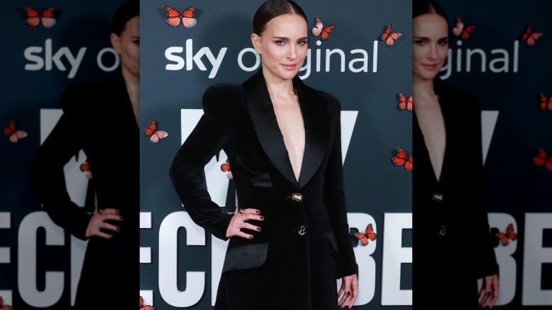 Natalie Portman promotes her film May December