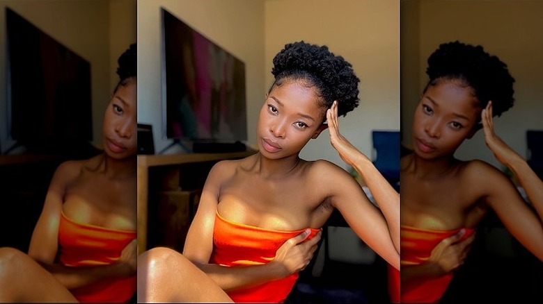 woman with short afro