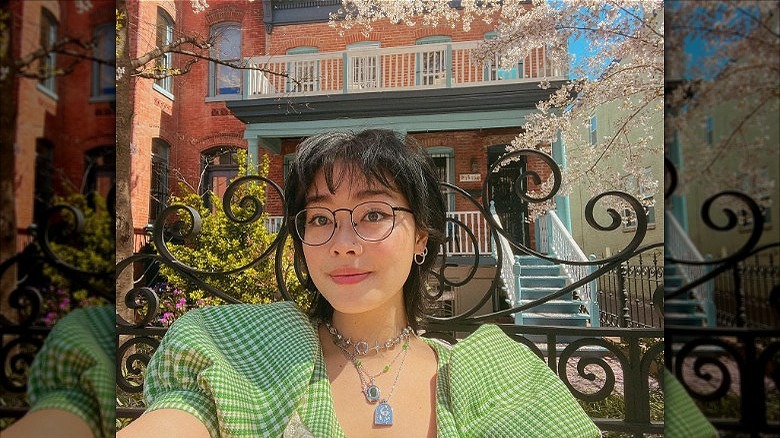 woman with short wolf cut hair