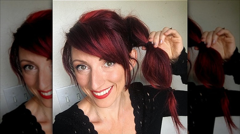 woman wearing bubble braid