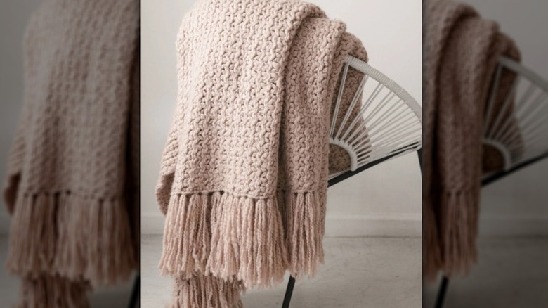 soft luxurious cashmere throw blanket 