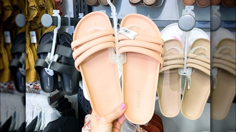 Strappy synthetic slides