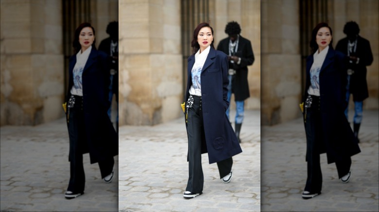 woman with long coat and outfit