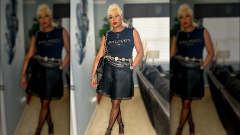 Woman wearing chain belt