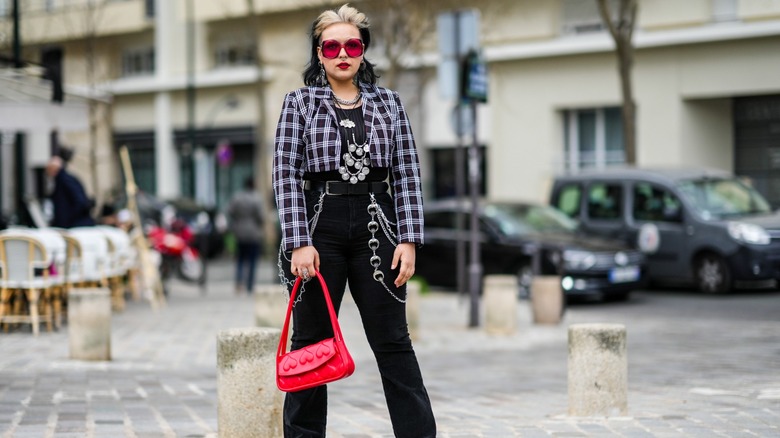 woman wearing printed cropped blazer