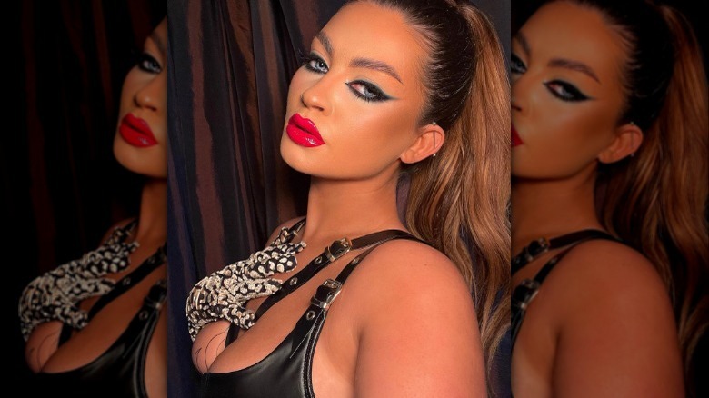 Woman wearing smoky winged eyeliner