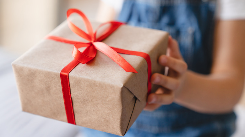 birthday present box