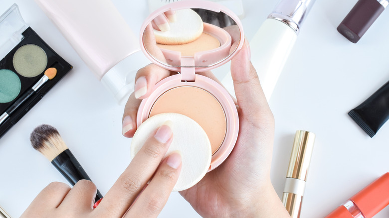 puff in compact powder