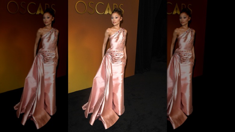 Ariana Grande in a pink dress at the Oscars