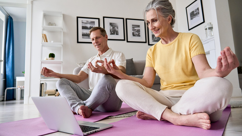 couple virtual fitness