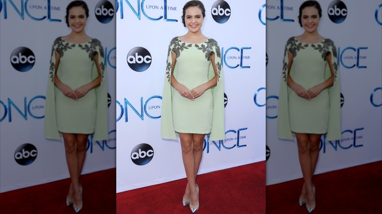 Bailee Madison on the "Once Upon a Time" Season 4 premiere red carpet in 2014.