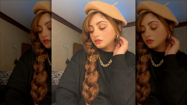 woman wearing a beret