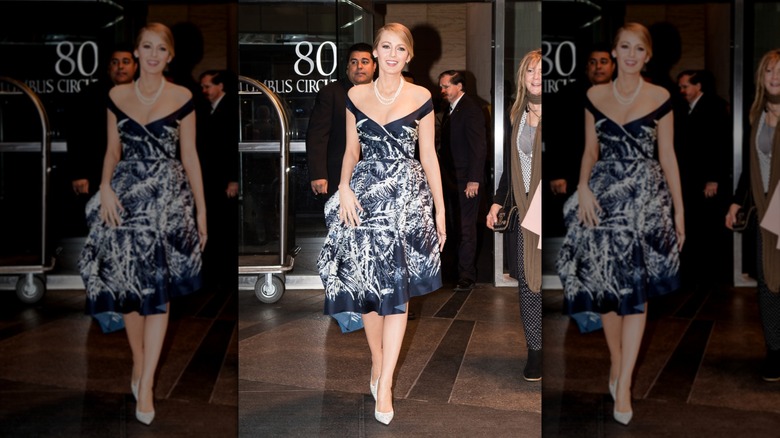 Blake Lively in a '50s style dress and pearls in 2015