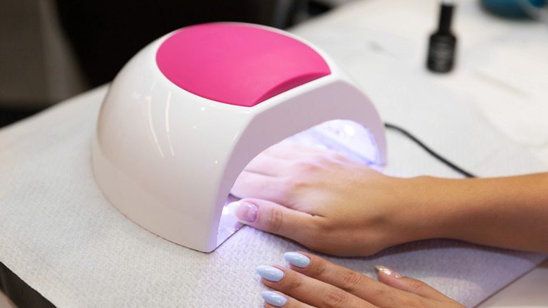 UV nail lamp 