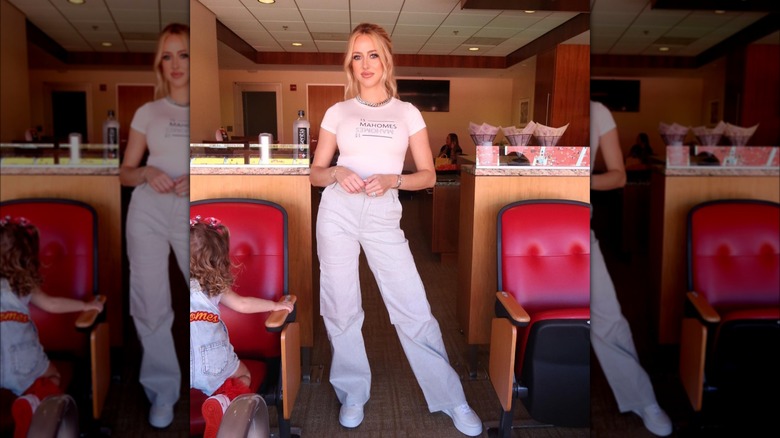 White t-shirt white pants