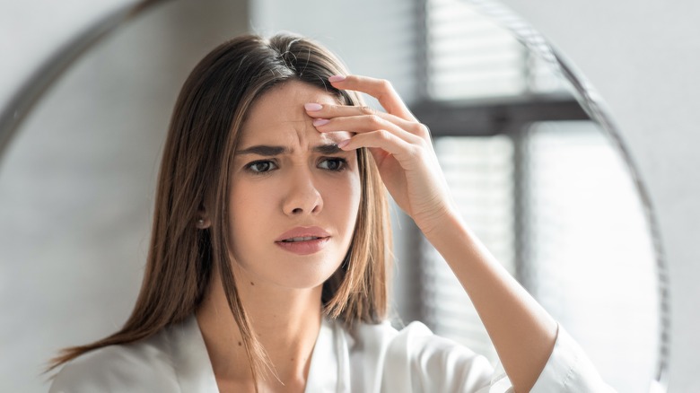 Woman with forehead wrinkles