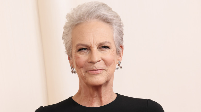 Jamie Lee Curtis with gray hair