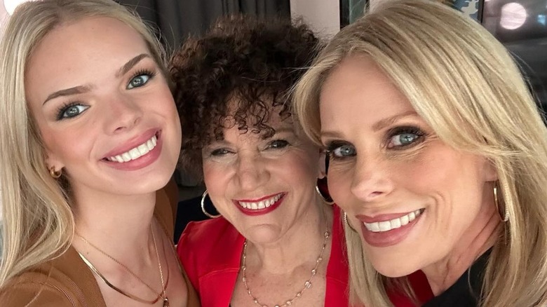 Cheryl Hines smiling