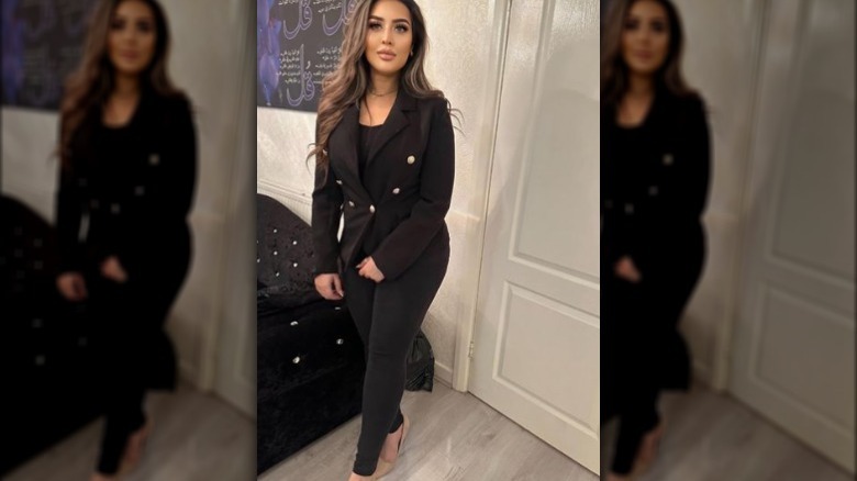 pretty woman black outfit fashion