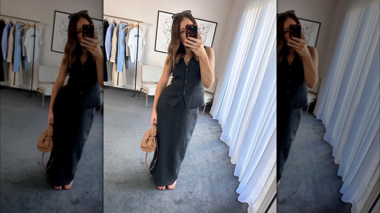 Girl wearing a column skirt set.